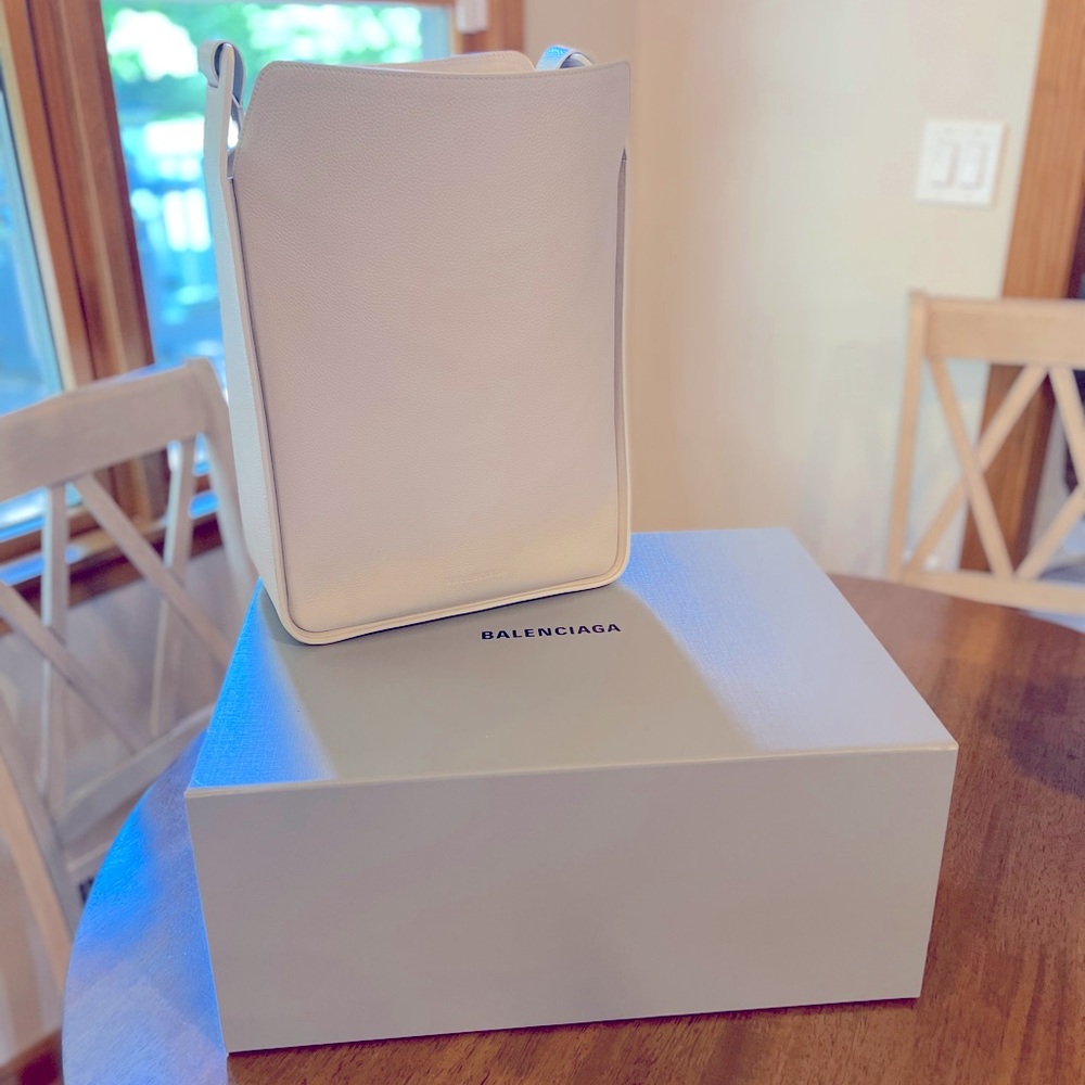 Balenciaga medium Tool 2.0 North-South tote bag